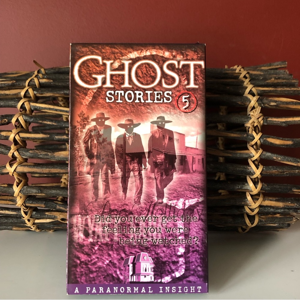 👛 (ANY 2 Sets/$35)  6 VHS GHOST STORIES featuring Host Patrick Macnee - Picture 12 of 14